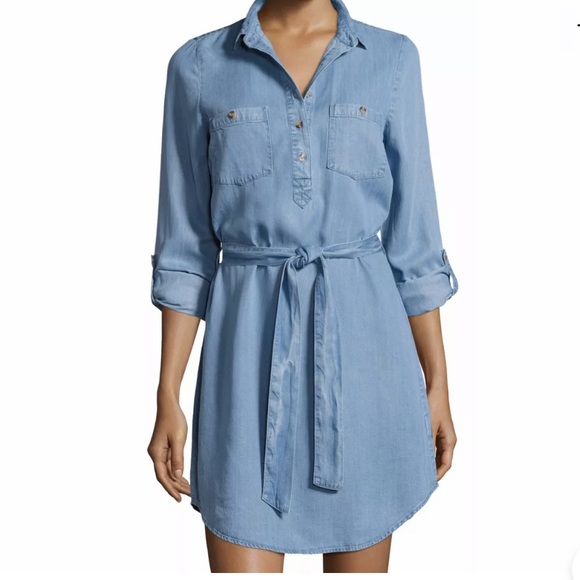Alexia Admor Dresses & Skirts - NWT Alexia Admor 👗French chambray Shirt Dress S